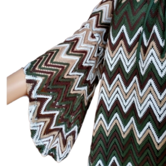 Tacera Bell Sleeved Top - Picture 3 of 5